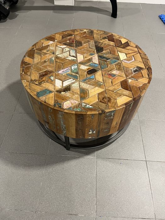 Mesa de apoio de sala