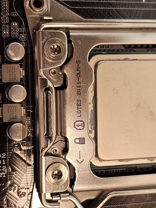 Płyta główna ASUS P9X79 LE, Intel Xeon E5-1620