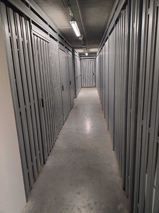 KOMÓRKA LOKATORSKA –MAGAZYN schowek piwnica self storage, box CZYŻYNY NOWA HUTA