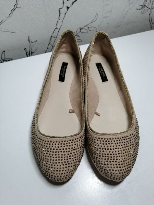 Damskie eleganckie baleriny, beżowe z drobinkami zara