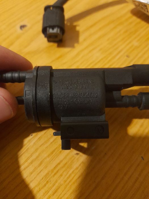 Мерседес. клапан турбіни