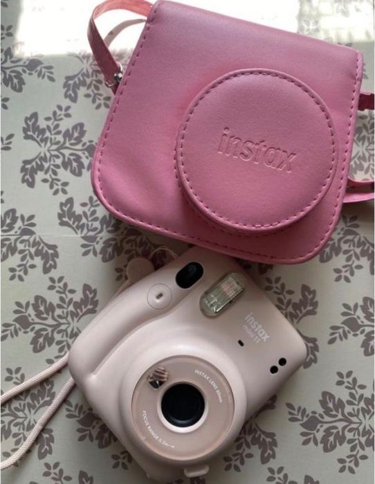 Фотоапарат Instax Mini 11