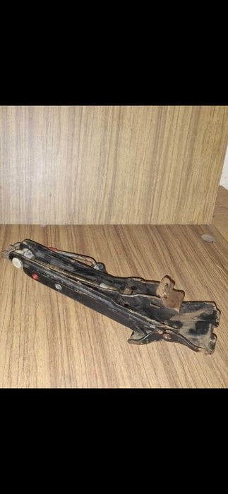Домкрати гідравлічний винтовий