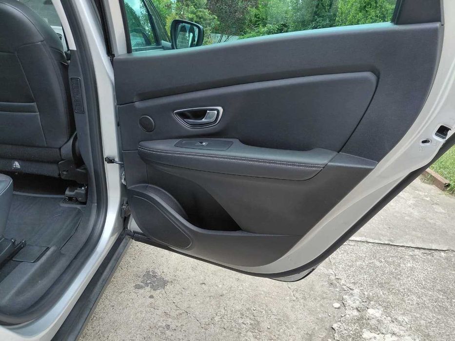 Renault Grand Scenic 2019 VIN VF1RFA00463191990 фото оголошення 18 з 24