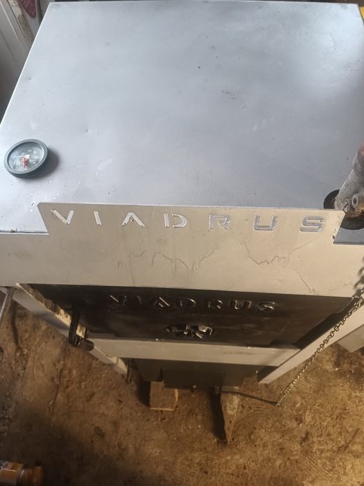 Продам котли твердопаливні Viadrus