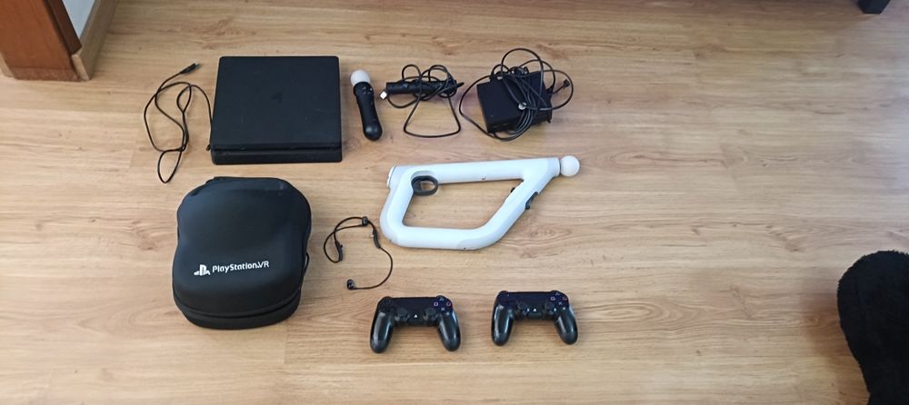 PACK PS4 Slim 1T (Versão 10.00) + PS VR  e acessórios