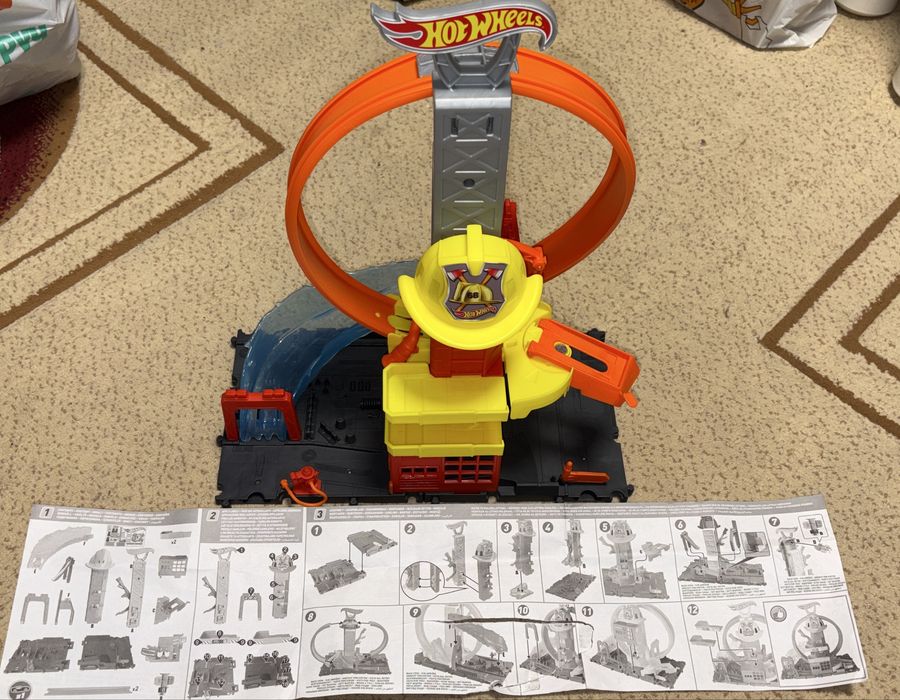 Трек Hot Wheels City Пожежна станція HKX41
