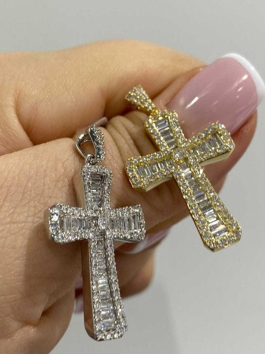 Wisiorek Krzyżyk z diamentami 1.42 CT bagiety