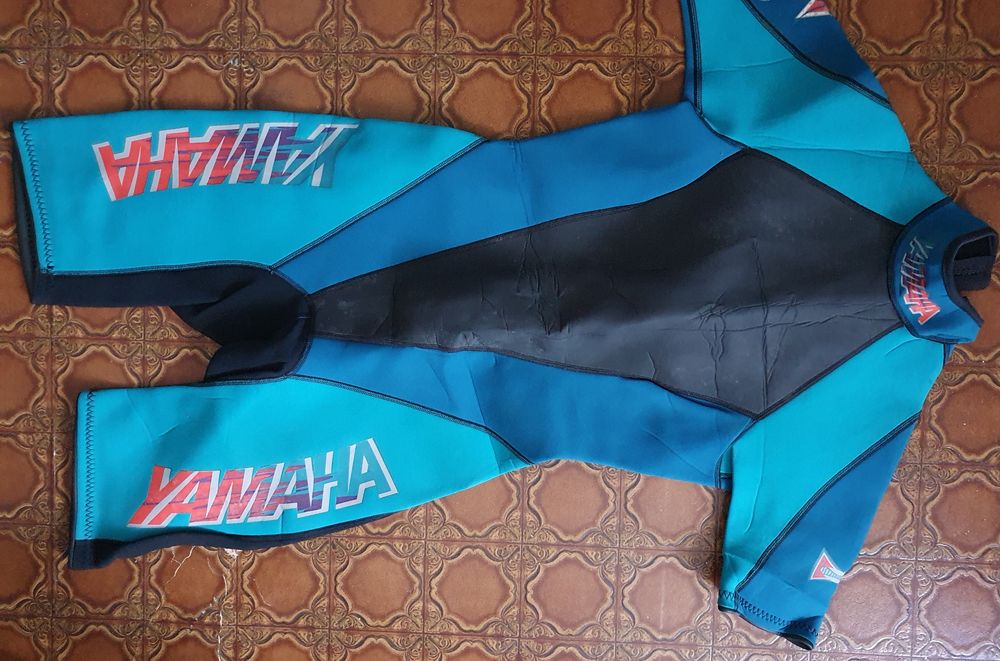 Fato Yamaha original em bom estado