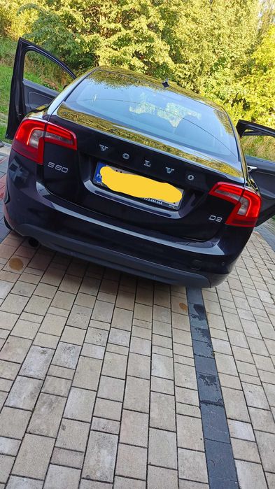 Volvo S60 D3 2.0 163 KM Automat Momentum 2011