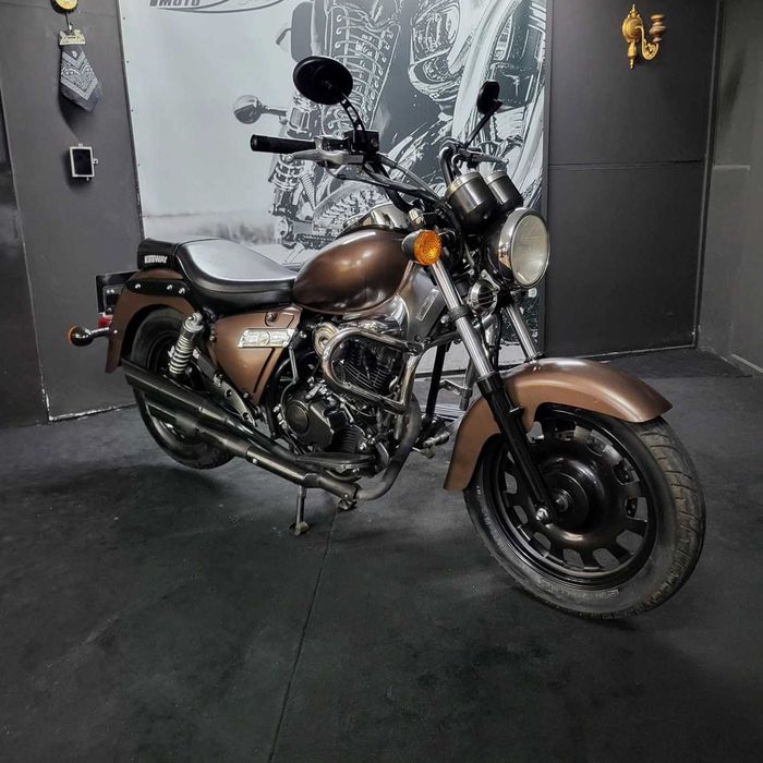 Keeway Superlight 125