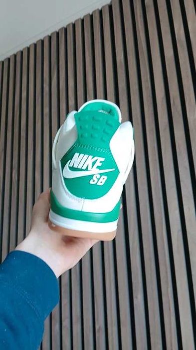 Nowy z metką Jordan 4 retro Pine Green R.41