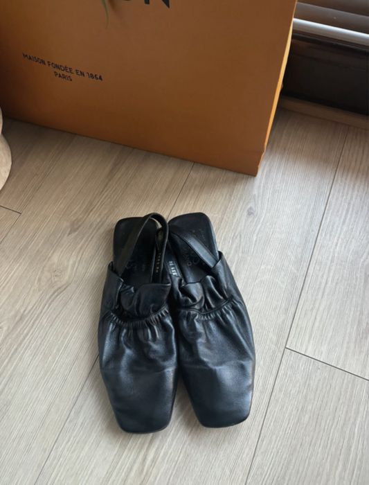 Skórzane klapki  hego’s milano . Czarne buty hego’s milano