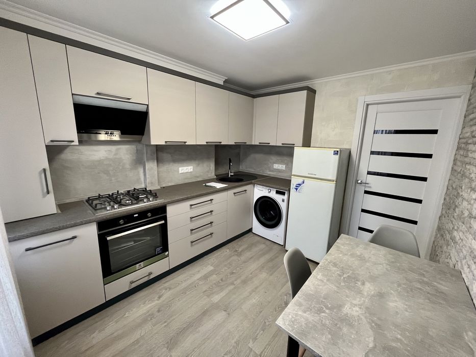 Продаж 3 к.к. з новим євроремонтом в Інгульському р-ні