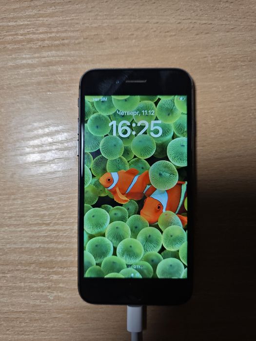 IPhone 8 64 gb 57% акб