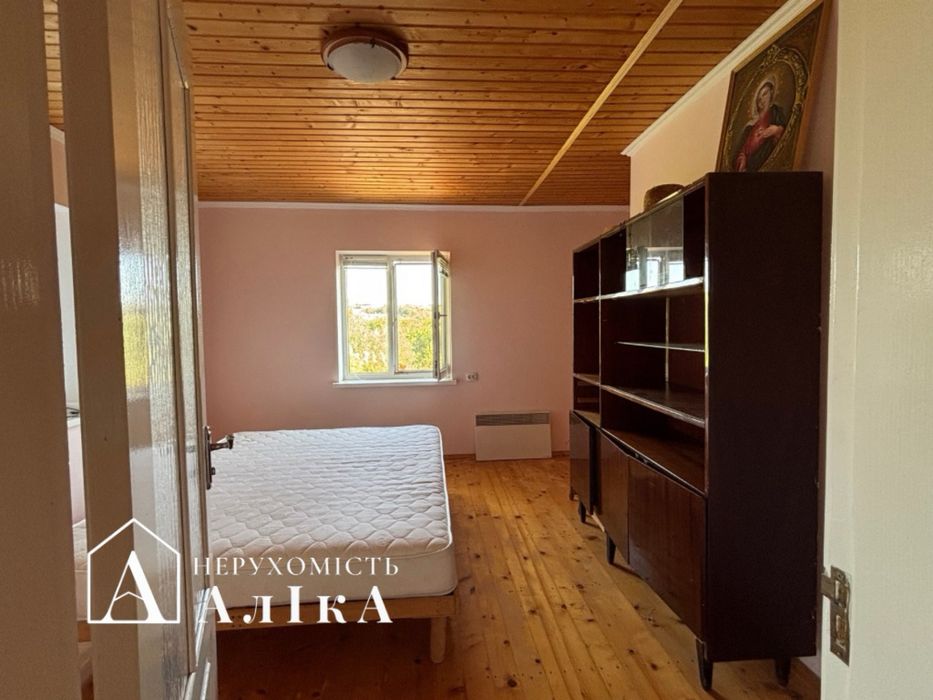 Продам житловий будинок на березі річки Дністер