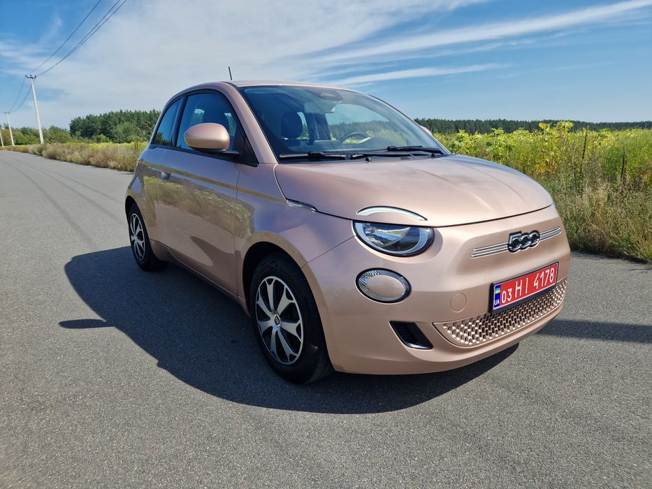 Fiat 500E 42kWt 300km
