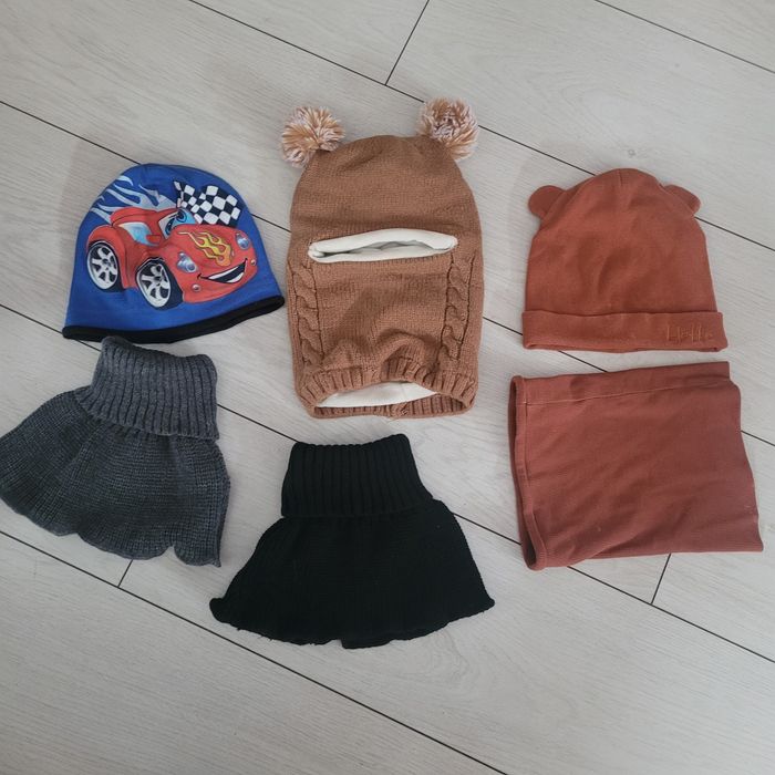 Zimowy zestaw, czapki ,kominy.