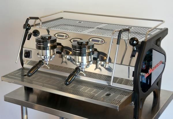 Профессиональная кофемашина La marzocco strada 2 gr кавомашина