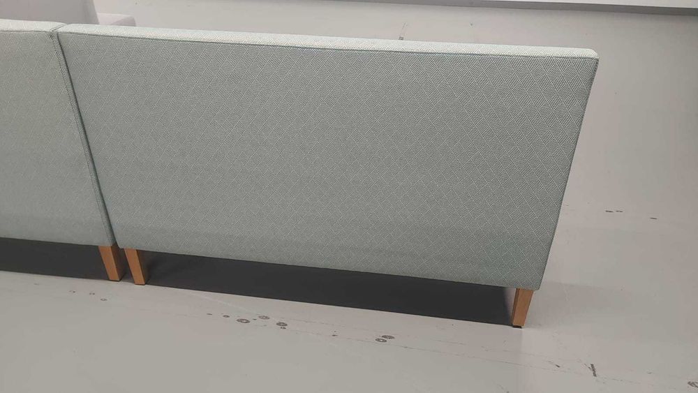 Vários sofás conforme imagem.