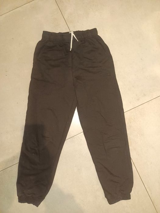 Spodnie dresowe Bershka  10-12 lat