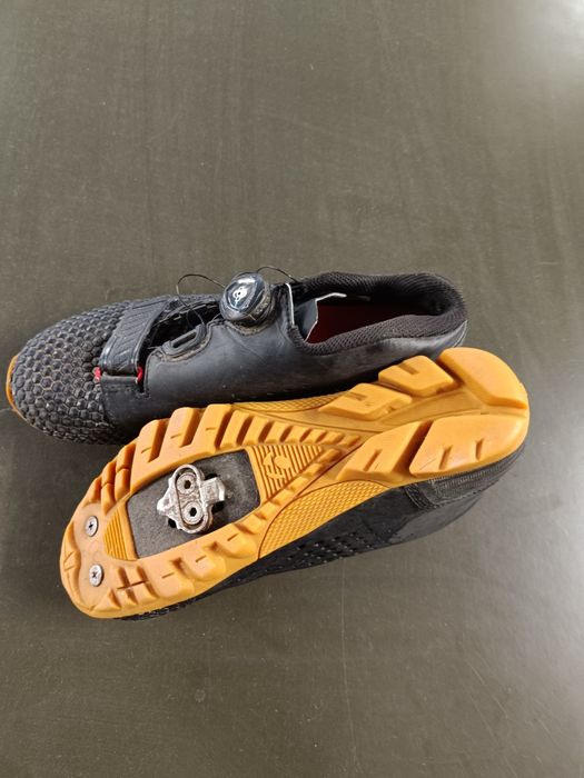 Buty  na rower MTB