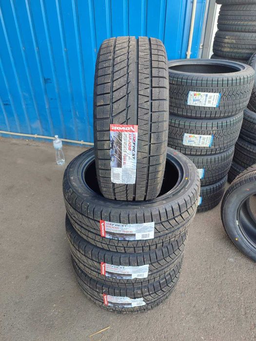 Roadx 255/45 R19 104V RXFROST WU02