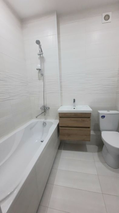 Продам 2 кв(Сертификат) АО сталинка центр, прописаных нет, документы г