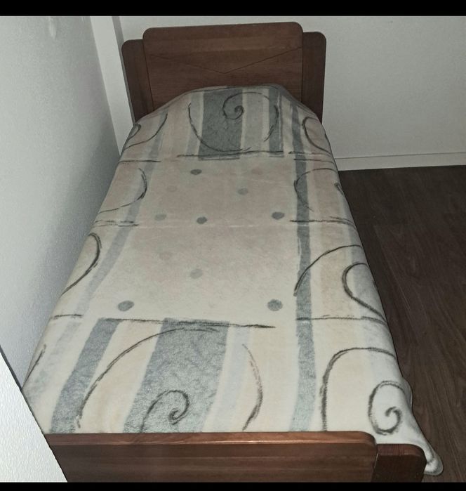 Cama de solteiro com 2 gavetões