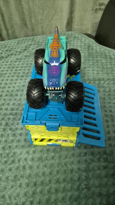 Hot Wheels Monster Trucks Kaskaderski Mega Wrex