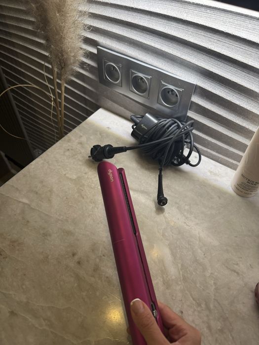 Prostownica dyson coralle