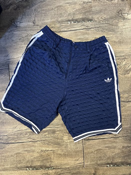 Шорти Adidas М розмір!