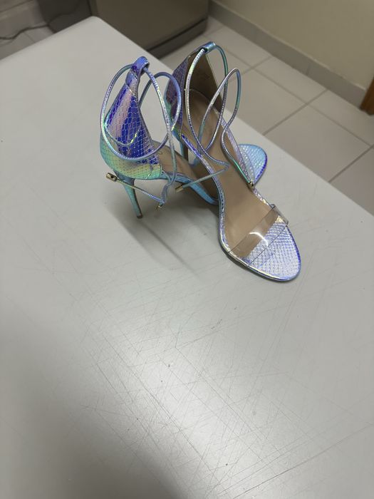 Sandálias Aldo - Como novas - Tam. 37,5