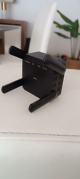 Repetidor / Extensor de Sinal Wi-Fi Dual Band AC1200 (Como Novo)