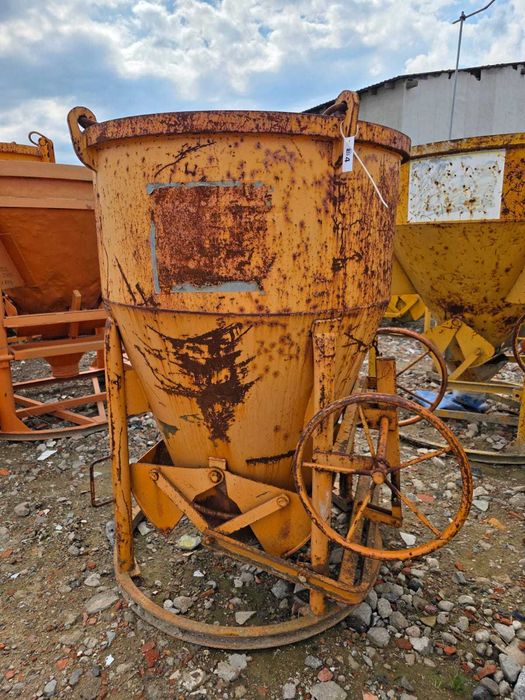 Pojemnik zbiornik kubeł EICHINGER betonu Żuraw dźwig Niemiecki 750L 4