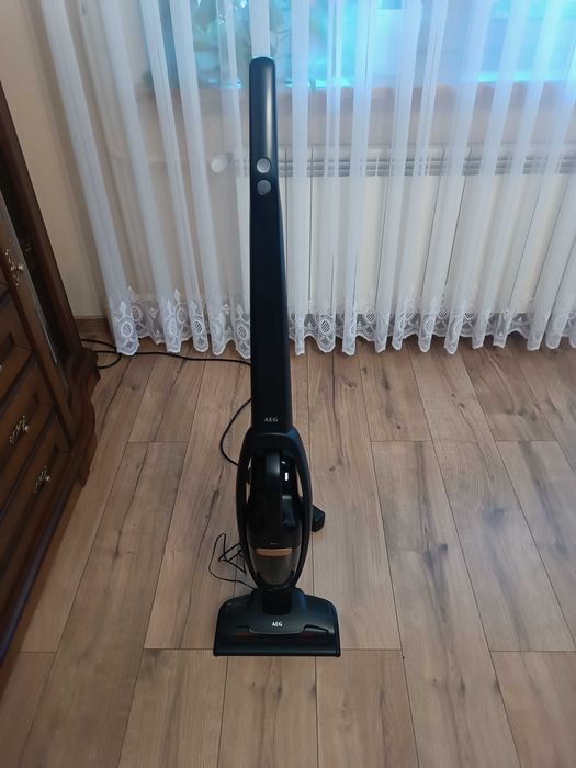 Aeg Qx6 Animal Odkurzacz Pionowy, Czarny, 27.0W 18.0V