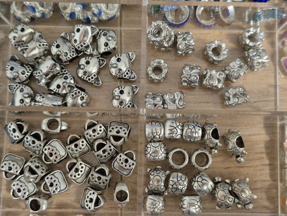 Charms zawieszka 300 szt.