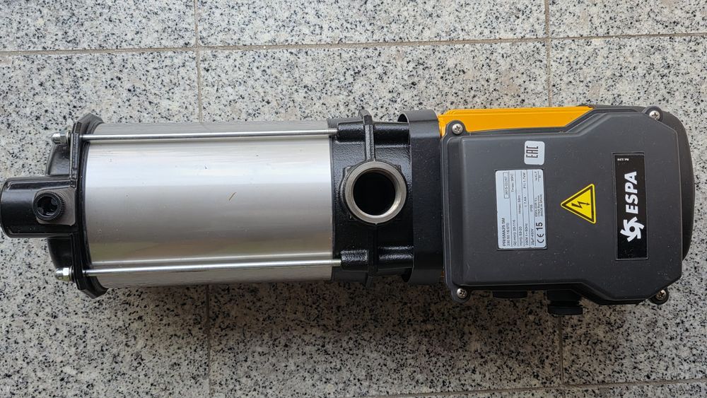 Bomba multicelular ESPA Prisma 25 5M, 230 V, 1,5 CV, nova, nunca instalada, na caixa original.