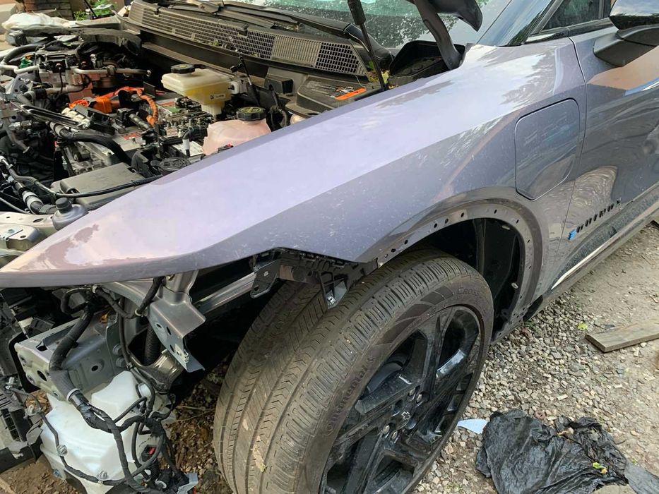 Крило переднє лів./прав. CHEVROLET Bolt EV, EQUINOX EV, BLAZER EV