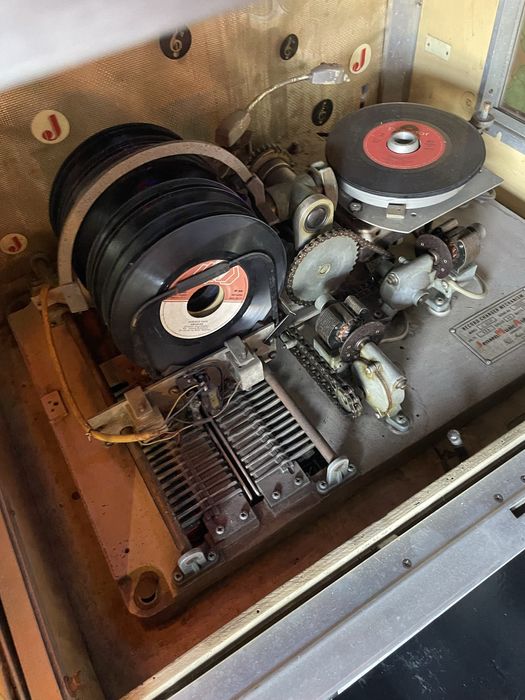 Vendo Jukebox anos 50