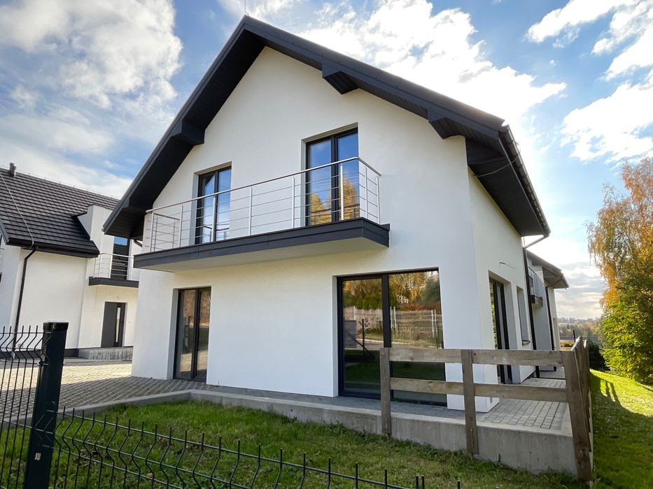 Balustrady nierdzewne zabezpieczenia okienne podjazdy