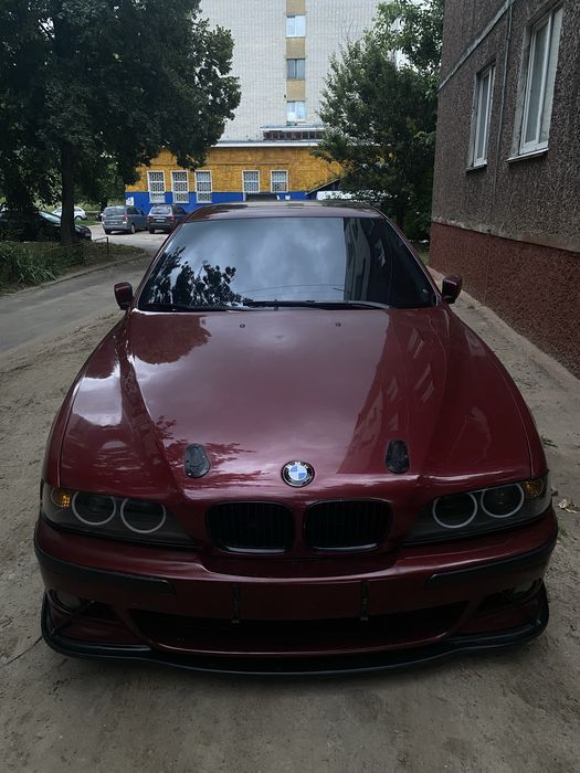 Продам BMW 520 E39