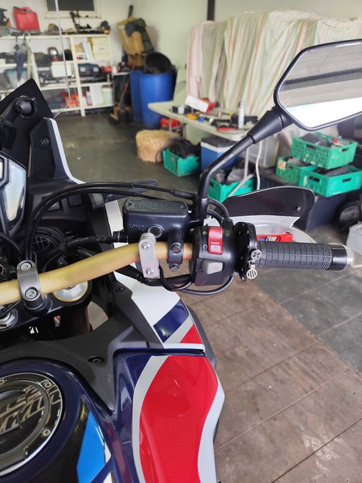 Honda África Twin CRF1000L Extraordinária
