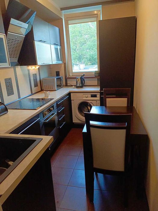 2 osobne pokoje, osobna kuchnia, 46 m2, balkon