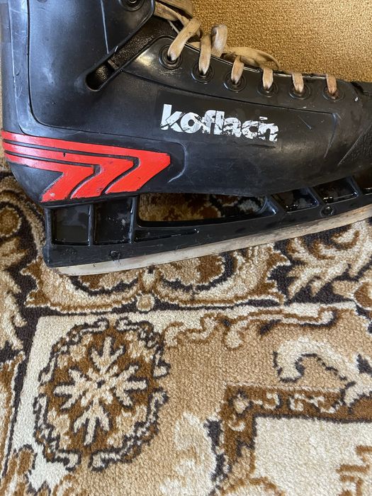 Конькі 44 розмір профісійні в доброму стані koflach