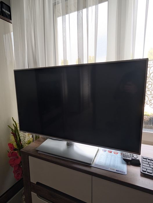 Telewizor Panasonic 39" tx-L39e6e LED