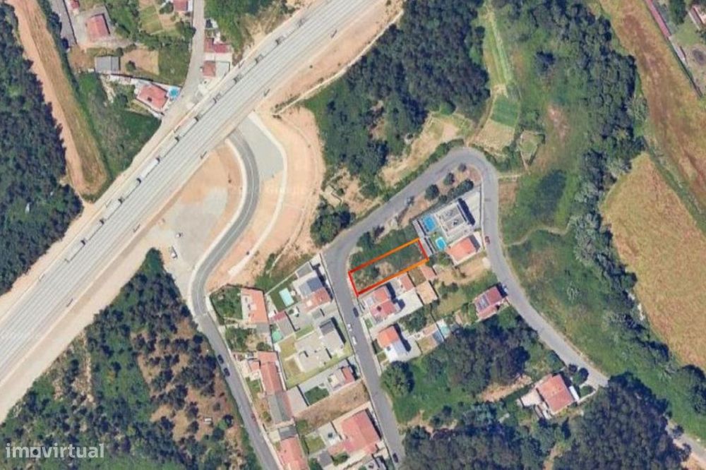 Lote de Terreno em Francelos