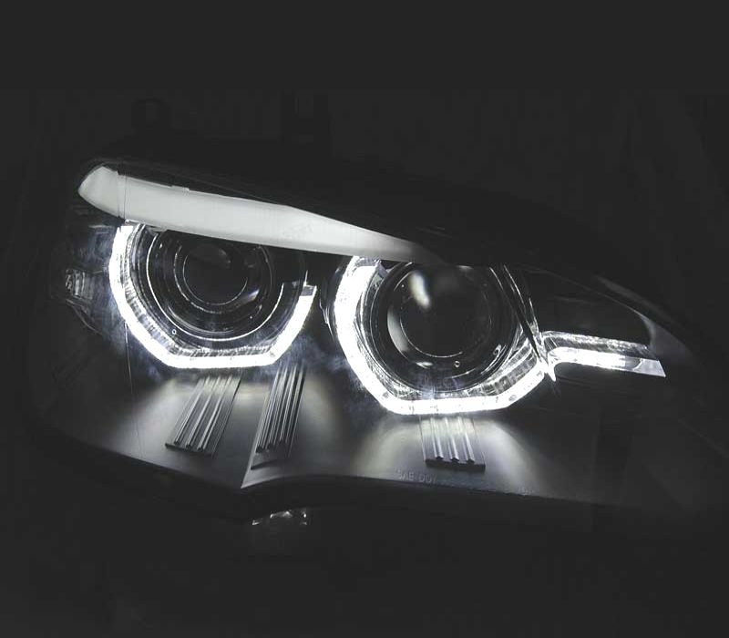 FARÓIS LED BMW X5 E70 07-13 OEM XENON ANGEL EYES PRETO