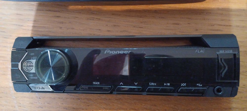 Auto Rádio Pioneer DEH-S12UB, como novo