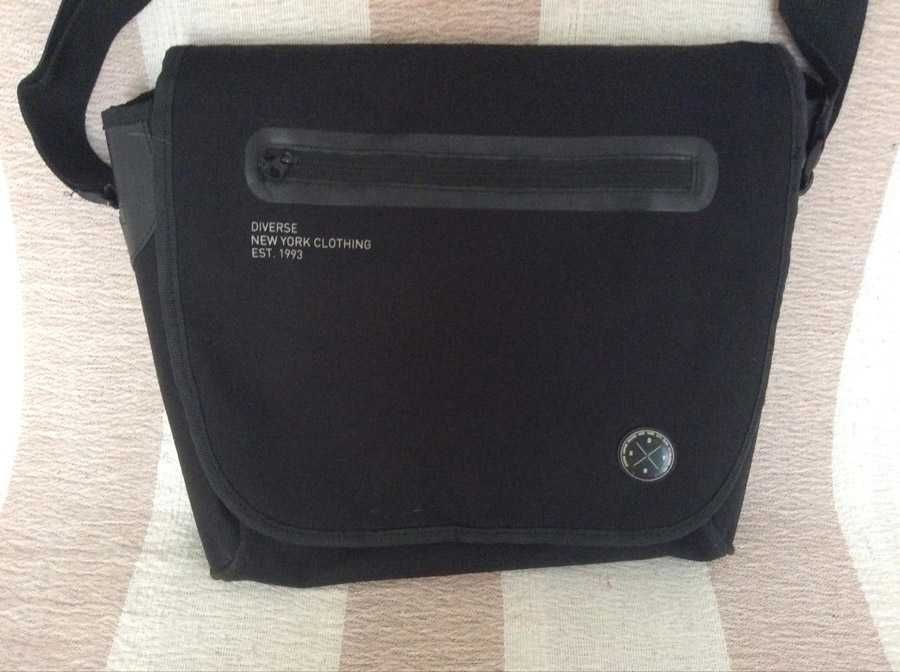 Torba na laptopa listonoszka Diverse /jak nowa/